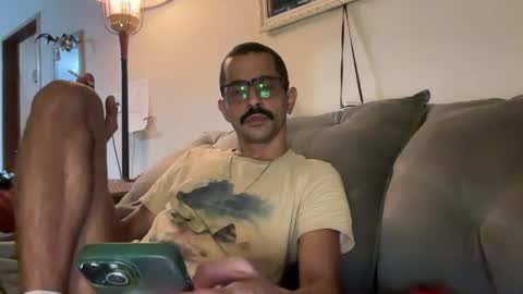 Snapshot of enjoythetrip chatting on 04/25/26, 05:54 Luke online show from 04/25/26, 05:54