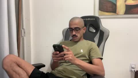 Snapshot of enjoythetrip chatting on 06/20/26, 06:05 Luke online show from 06/20/26, 06:05