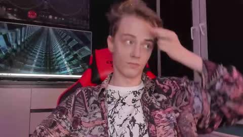 Enker online show from 10/17/25, 08:11