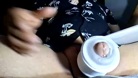 enri1212 online show from 11/18/25, 06:34