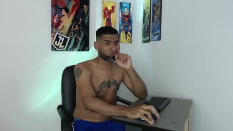 Snapshot of enriblack92 chatting on 12/31/24, 03:23 enriblack92 online show from 12/31/24, 03:23