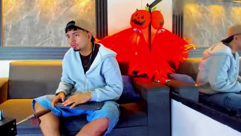 enrique online show from 10/09/25, 12:25