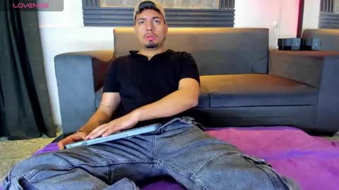 enrique online show from 10/12/25, 12:59