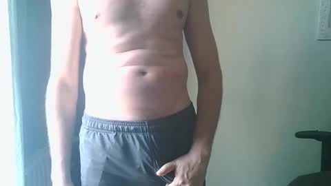 Snapshot of enriquexxx21xxx chatting on 04/22/26, 11:45 enriquexxx21xxx online show from 04/22/26, 11:45