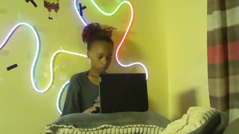 Snapshot of envy_spice chatting on 04/13/26, 11:05 streamsinners online show from 04/13/26, 11:05