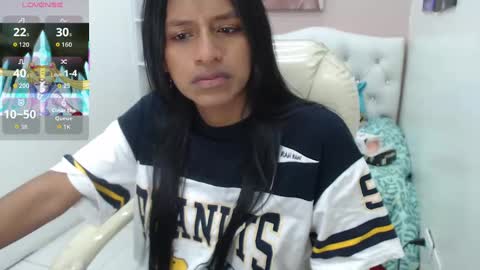 Snapshot of enyelin chatting on 09/17/25, 12:40 Enyenlina online show from 09/17/25, 12:40