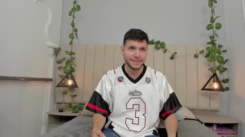 ENZO online show from 10/30/25, 03:02