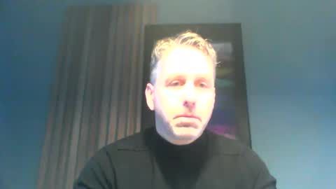 Snapshot of enzoenzo7 chatting on 12/10/24, 07:58 Enzos Massive Cock online show from 12/10/24, 07:58