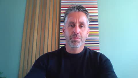 Snapshot of enzoenzo7 chatting on 09/10/25, 01:22 Enzos Massive Cock online show from 09/10/25, 01:22