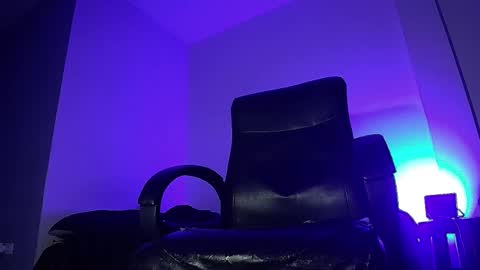 enzoferreirah online show from 10/18/25, 10:21