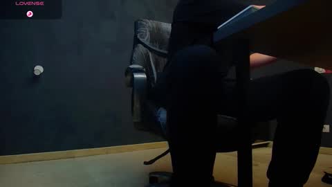 EnzoRace online show from 11/12/25, 05:30