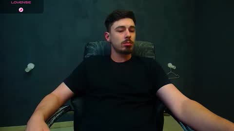 EnzoRace online show from 11/19/25, 06:02