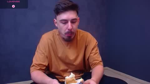 EnzoRace online show from 11/28/25, 05:54