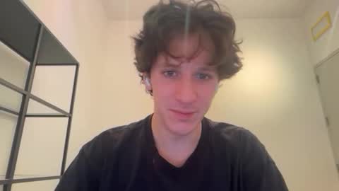 Snapshot of enzyme_ chatting on 01/24/25, 04:17 enzyme_ online show from 01/24/25, 04:17