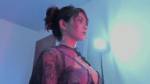 Snapshot of ephemeral_hot chatting on 04/14/26, 10:38 Leyla online show from 04/14/26, 10:38