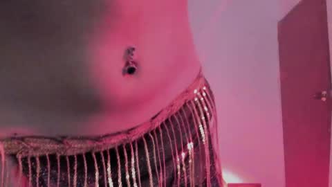 Snapshot of ephemeral_hot chatting on 05/15/26, 10:50 Leyla online show from 05/15/26, 10:50