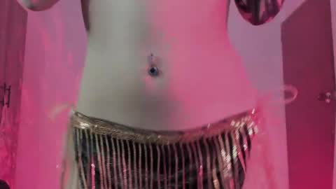 Snapshot of ephemeral_hot chatting on 05/15/26, 11:12 Leyla online show from 05/15/26, 11:12
