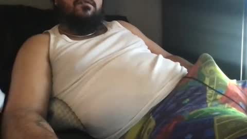 Snapshot of epicnutsz chatting on 12/15/25, 05:28 epicstrokesz online show from 12/15/25, 05:28