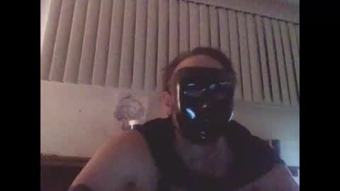 Snapshot of epictriggz chatting on 04/13/26, 04:18 slutcouple online show from 04/13/26, 04:18