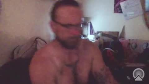 Snapshot of epictriggz chatting on 05/23/26, 09:35 slutcouple online show from 05/23/26, 09:35