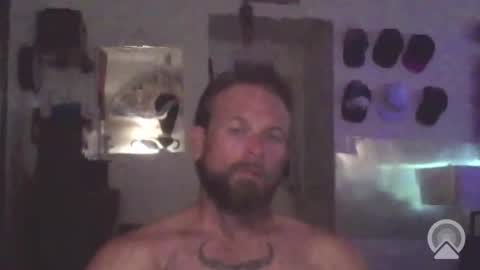 Snapshot of epictriggz chatting on 05/27/26, 05:59 slutcouple online show from 05/27/26, 05:59