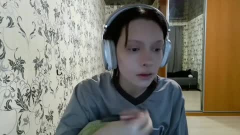 Lucy NEXT STREAM January 5 HNY  online show from 04/08/26, 01:49