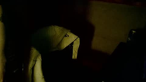 Snapshot of epizness chatting on 02/10/25, 03:35 Kris online show from 02/10/25, 03:35