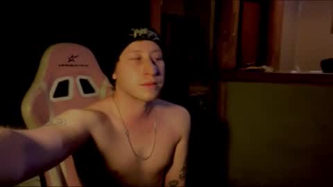 Snapshot of epizness chatting on 12/01/25, 05:45 Kris online show from 12/01/25, 05:45