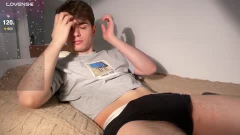 Snapshot of er1c_reeves chatting on 04/01/26, 08:59 Eric Reeves online show from 04/01/26, 08:59