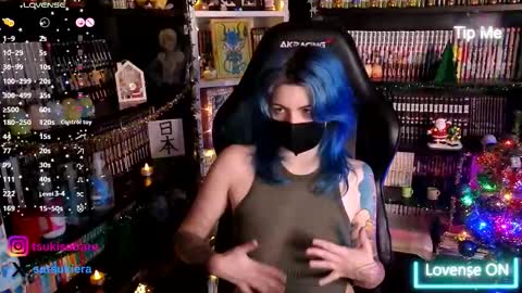 Snapshot of eralendra chatting on 12/05/25, 03:20 Era online show from 12/05/25, 03:20