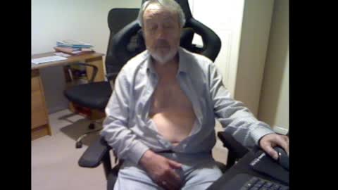 erasmus_d online show from 12/05/24, 06:00