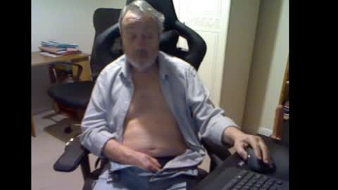 erasmus_d online show from 01/09/25, 06:36