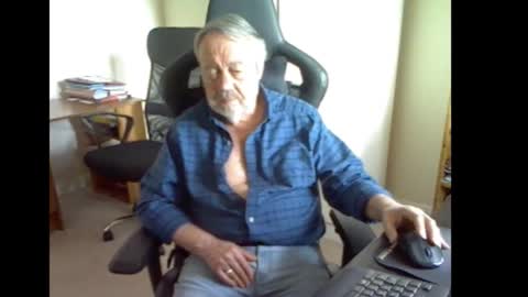 erasmus_d online show from 03/30/26, 04:30