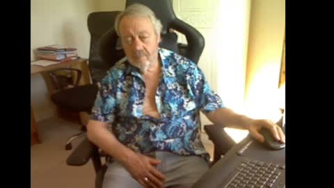Snapshot of erasmus_d chatting on 07/03/26, 04:35 erasmus_d online show from 07/03/26, 04:35