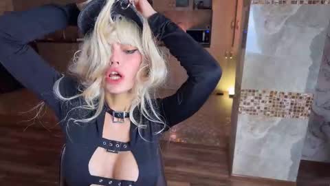 Snapshot of erectioneeering chatting on 10/30/25, 11:11 Alissa online show from 10/30/25, 11:11