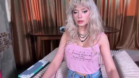 Snapshot of erectioneeering chatting on 03/29/26, 11:43 Alissa online show from 03/29/26, 11:43