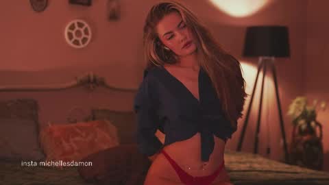 Snapshot of erelima chatting on 04/15/26, 10:54 Ana Marie online show from 04/15/26, 10:54