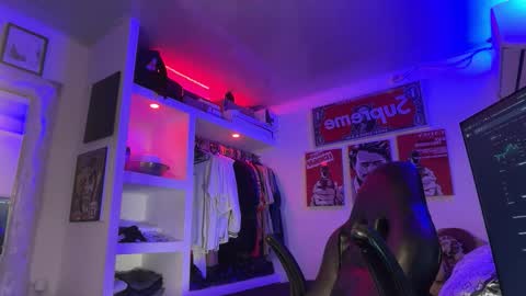 Snapshot of eren_blade_ chatting on 03/25/26, 03:56 Tht BOSS Eren online show from 03/25/26, 03:56