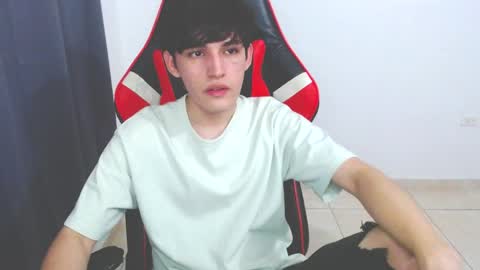 eren_tatakae online show from 12/22/24, 12:07