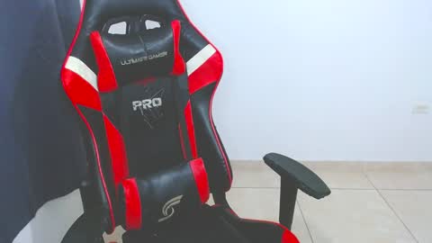 eren_tatakae online show from 12/23/24, 11:06