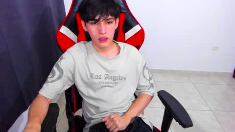 eren_tatakae online show from 01/09/25, 02:22