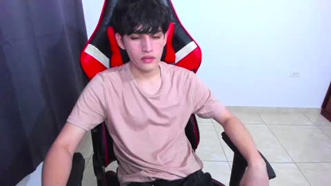 eren_tatakae online show from 01/12/25, 12:49