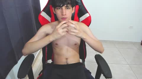 eren_tatakae online show from 01/25/25, 09:04