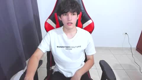 eren_tatakae online show from 10/08/25, 11:57