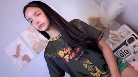 Snapshot of eres_guapa chatting on 07/15/26, 02:17 Elisa online show from 07/15/26, 02:17
