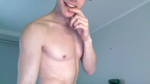 Eric Crush online show from 01/06/25, 03:42