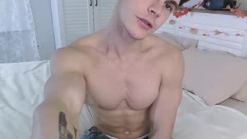 Eric Crush online show from 10/28/25, 04:27