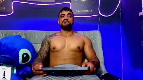 Snapshot of eric_harrison1 chatting on 01/06/26, 02:15 Brayan online show from 01/06/26, 02:15