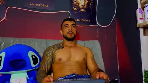 Snapshot of eric_harrison1 chatting on 03/08/26, 05:22 Brayan online show from 03/08/26, 05:22