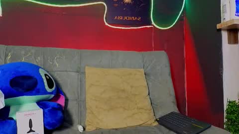 Snapshot of eric_harrison1 chatting on 03/17/26, 02:49 Brayan online show from 03/17/26, 02:49